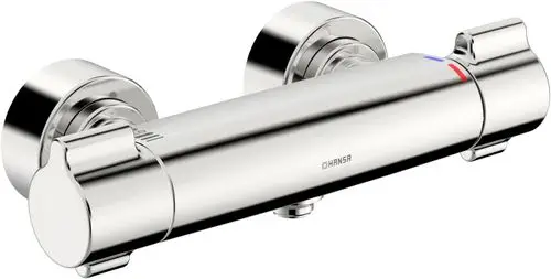 Chromene Brausebatterie von HANSA mit zwei Reglern und zentralem Wasserauslass. Die Temperatur wird über Farbcodierung angezeigt.